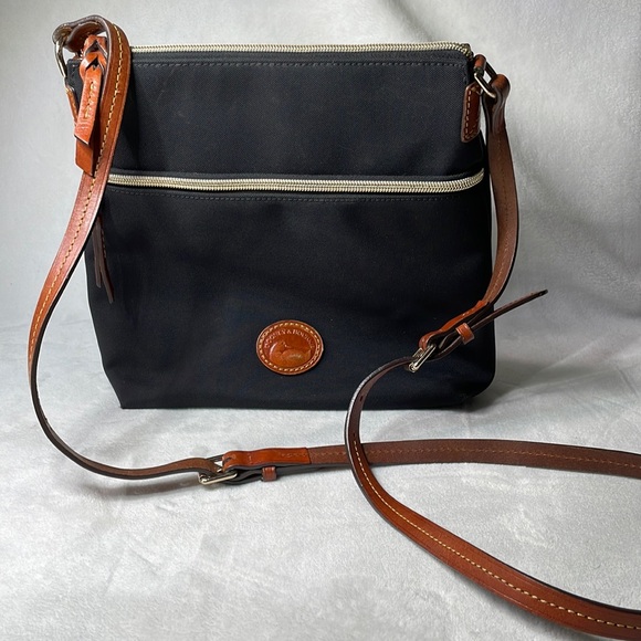 Dooney & Bourke Handbags - Dooney & Bourke Vintage Nylon Canvas Crossbody Bag
